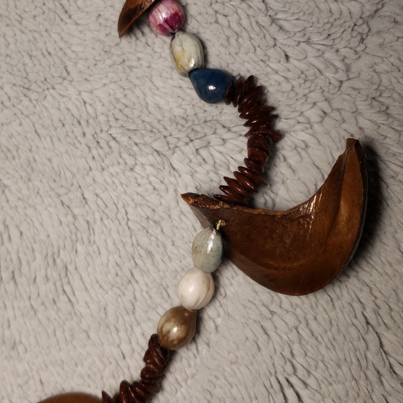 Handmade Wood stone and shell African motif necklace. - Picture 7 of 7